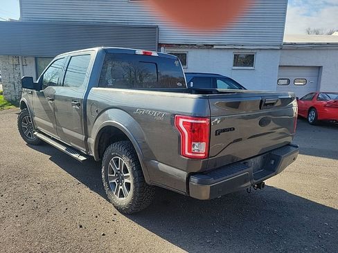 Used 2017 Ford F150 XLT w/ Equipment Group 302A Luxury image 4