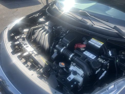 Used 2018 Nissan Versa SV w/ SV Special Edition Package image 10