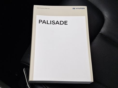 Certified 2023 Hyundai Palisade Limited w/ Cargo Package image 27