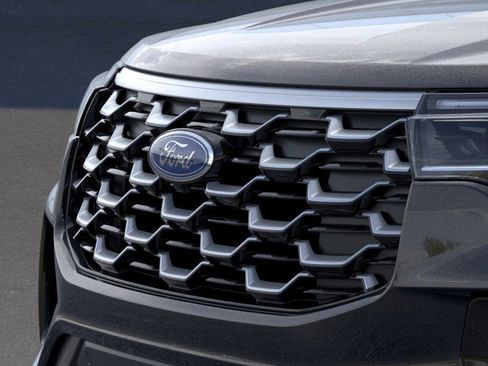 New 2025 Ford Explorer Platinum w/ LUX Leather Package image 17