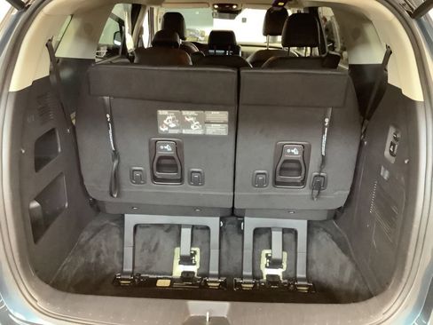 Certified 2023 Kia Carnival SX FWD image 26