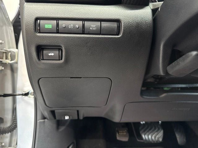 Used 2023 Nissan Sentra SV FWD image 25