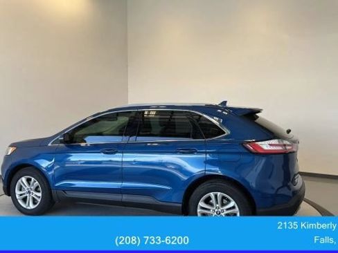 Used 2020 Ford Edge SEL w/ Convenience Package FWD image 6