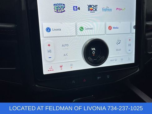 Used 2022 Ford Expedition Limited image 18