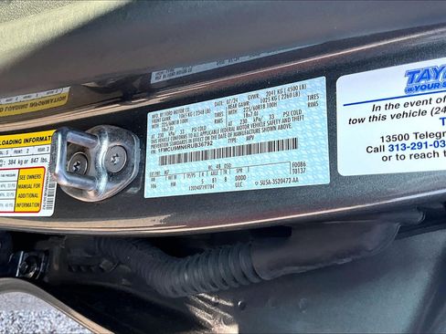 Used 2024 Ford Escape ST-Line w/ Tech Pack #1 AWD/4WD image 5