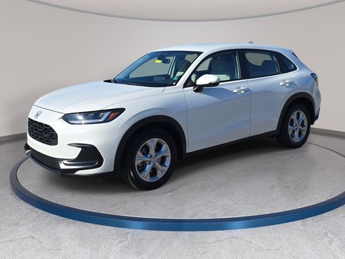 Certified 2024 Honda HR-V LX image 1