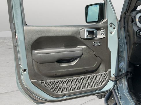 Used 2025 Jeep Wrangler Sport AWD/4WD image 16