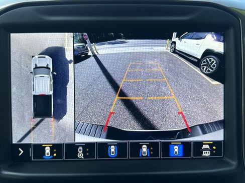 Used 2023 Chevrolet Silverado 2500 High Country w/ Technology Package image 25