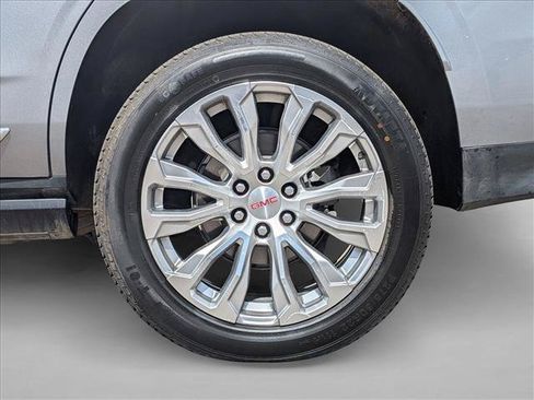 Used 2023 GMC Yukon Denali AWD/4WD image 26