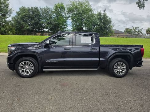 Used 2022 GMC Sierra 1500 Denali AWD/4WD image 2