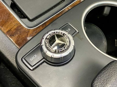 Used 2013 Mercedes-Benz GLK 350 4MATIC image 34