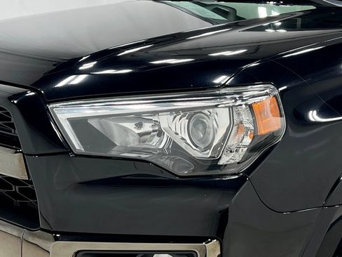 Used 2019 Toyota 4Runner Limited AWD/4WD image 35