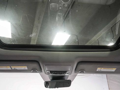 Used 2023 Acura MDX SH-AWD w/ Advance Package image 18