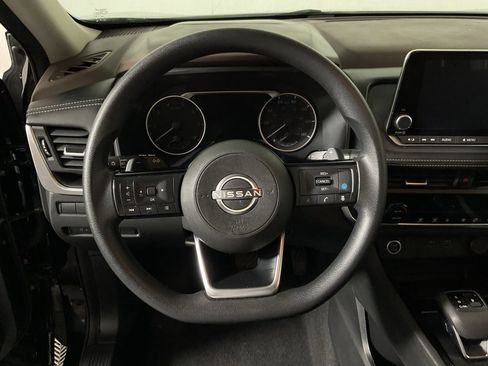 Used 2023 Nissan Rogue SV image 22