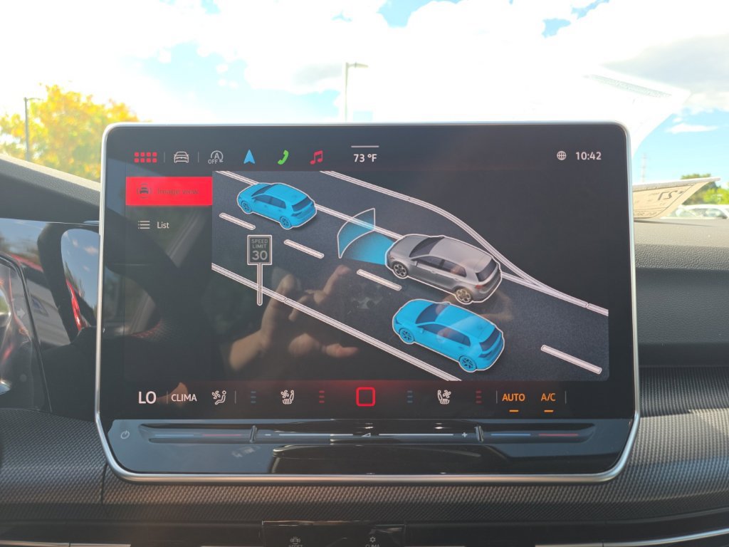 New 2026 Volkswagen GTI SE FWD image 18