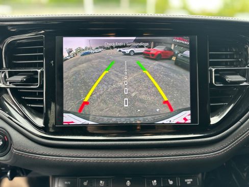 Used 2021 Dodge Durango R/T w/ Tow 'N Go Package AWD/4WD image 27
