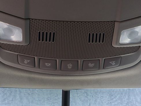 Used 2017 Ford F350 Lariat w/ Chrome Package image 25