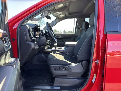 Used 2025 GMC Sierra 1500 Elevation w/ X31 Off-Road Package image 16