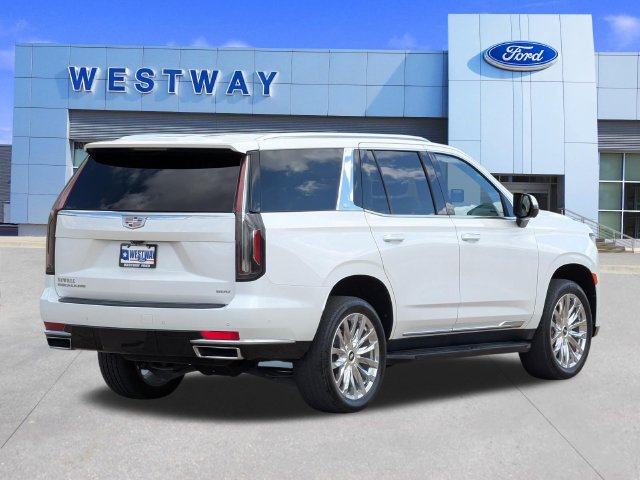 Used 2023 Cadillac Escalade Premium Luxury AWD/4WD image 3