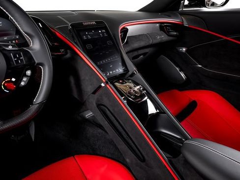 Certified 2024 Ferrari Roma RWD image 32