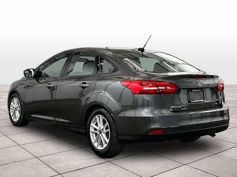 Used 2015 Ford Focus SE FWD image 10