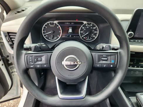 Certified 2022 Nissan Rogue SV AWD/4WD image 9