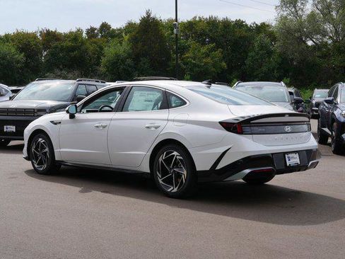 New 2026 Hyundai Sonata SEL FWD image 3