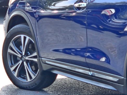 Used 2017 Nissan Rogue SL w/ SL Premium Package image 14