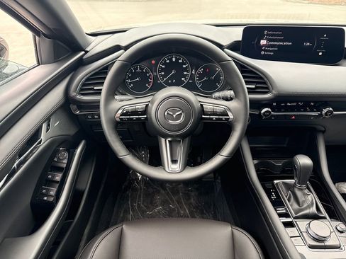 New 2026 MAZDA MAZDA3 Hatchback w/Premium Plus Pkg image 15