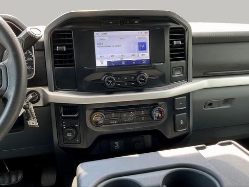 Used 2023 Ford F150 XLT AWD/4WD image 7