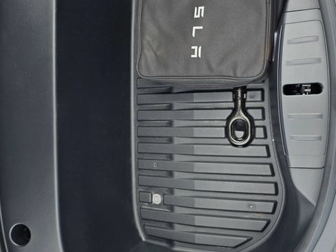 Used 2023 Tesla Model 3 Standard Range RWD image 19
