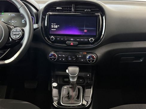 Used 2023 Kia Soul GT-Line FWD image 33