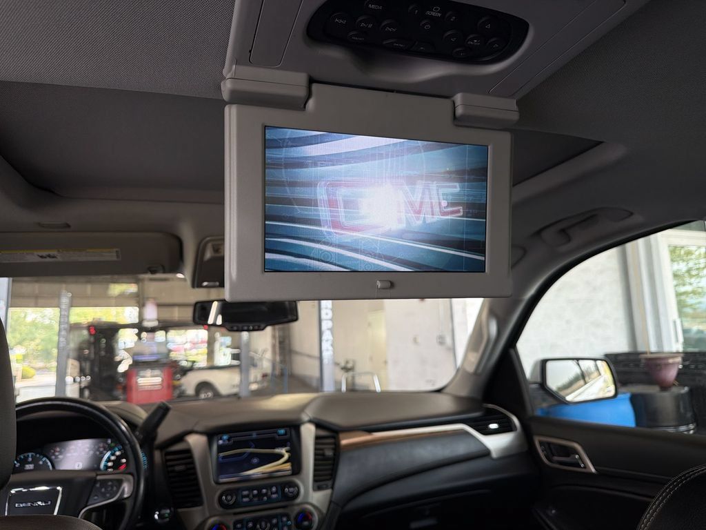 Certified 2020 GMC Yukon Denali w/ Denali Ultimate Package AWD/4WD image 38
