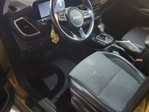 Certified 2024 Kia Seltos S image 7