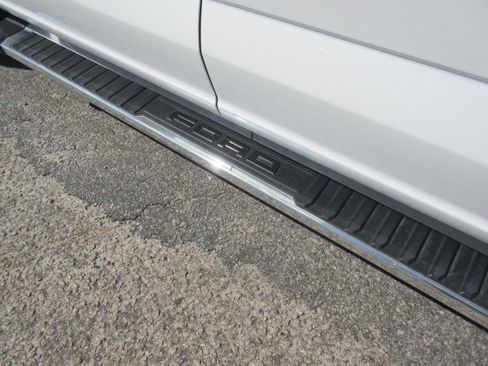 Used 2025 Ford F150 Lariat w/ Equipment Group 502A High image 10