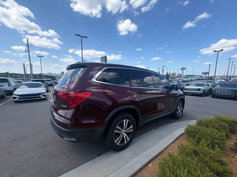 Used 2018 Honda Pilot EX image 4
