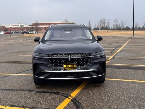 Used 2024 Lincoln Nautilus Black Label image 38