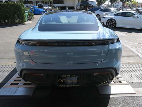 Used 2022 Porsche Taycan image 41