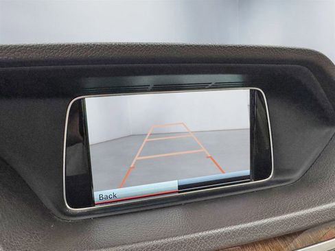 Used 2014 Mercedes-Benz E 350 4MATIC Wagon image 17