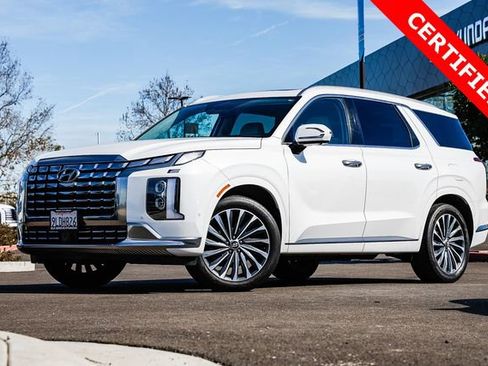 Used 2024 Hyundai Palisade Calligraphy FWD image 1