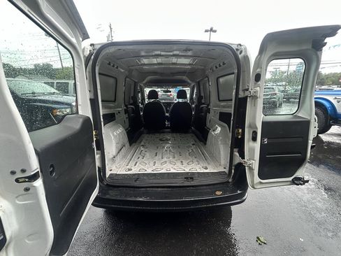Used 2015 RAM ProMaster City Tradesman FWD image 9