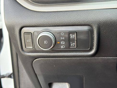 Used 2020 Ford Explorer XLT w/ Equipment Group 202A RWD image 16