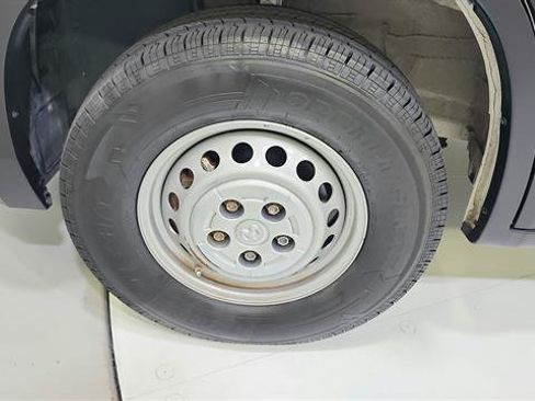 Used 2014 Nissan Frontier SV RWD image 48