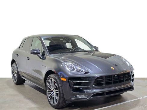 Used 2017 Porsche Macan Turbo image 3