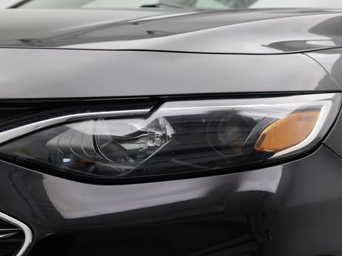 Used 2023 Chevrolet Malibu LT FWD image 5