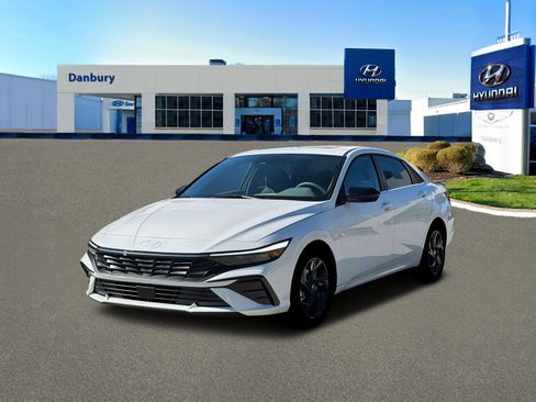New 2026 Hyundai Elantra SEL Sport Premium FWD image 1