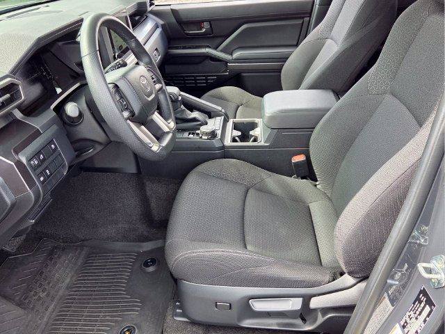 Used 2025 Toyota 4Runner SR5 AWD/4WD image 11