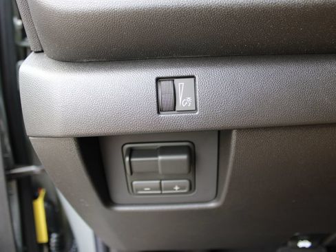 New 2026 Chevrolet Colorado Trail Boss w/ Midnight Edition AWD/4WD image 17