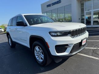 Used 2024 Jeep Grand Cherokee Laredo w/ Luxury Tech Group I AWD/4WD video 2