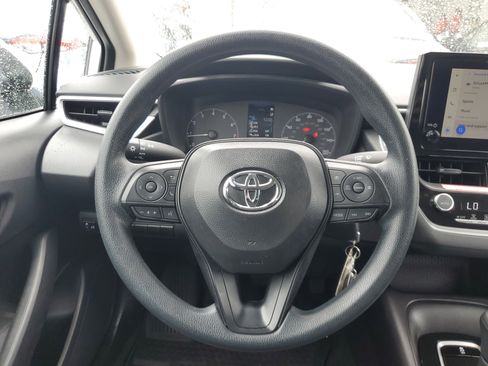 Used 2025 Toyota Corolla LE FWD image 25